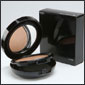 compact creamy foundation spf 10, full colour image